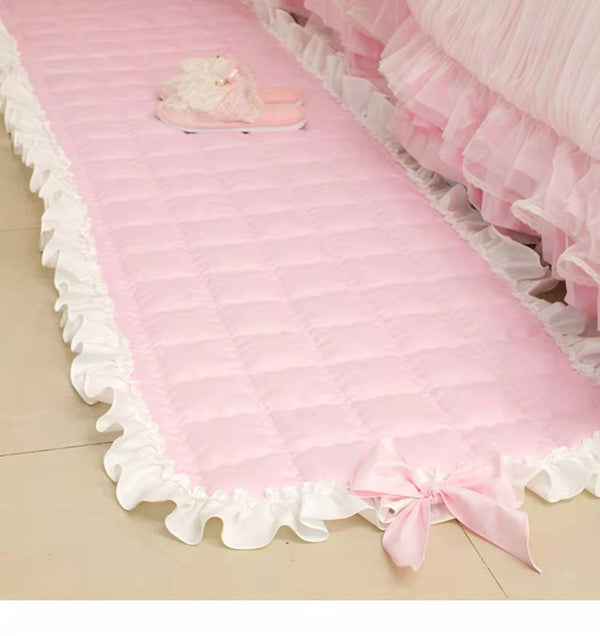 Ruffle Edge Pink Bedside Area Rug Carpet【Takes 25 days to Ship】