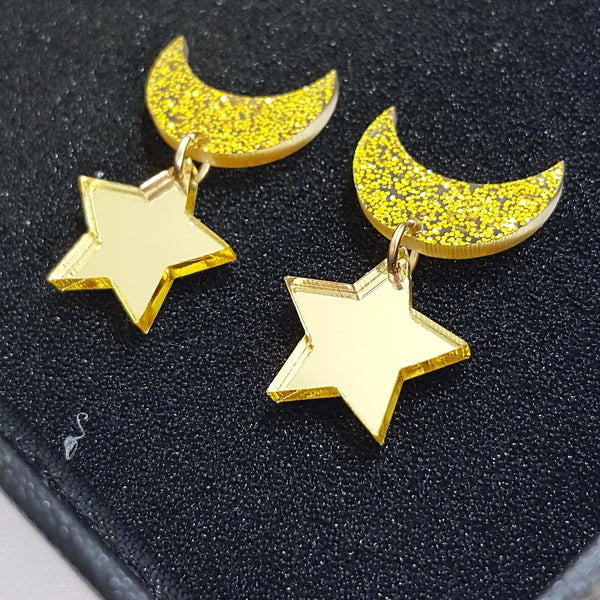 1 Pair of Anime Sailor Moon Inspired Earrings